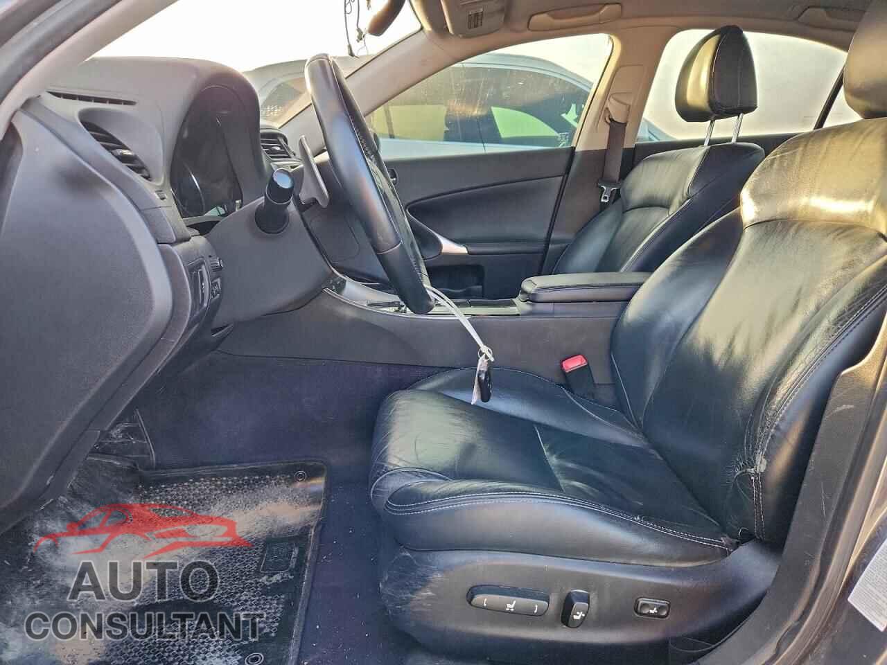 LEXUS IS 2013 - JTHBF5C26D5190444