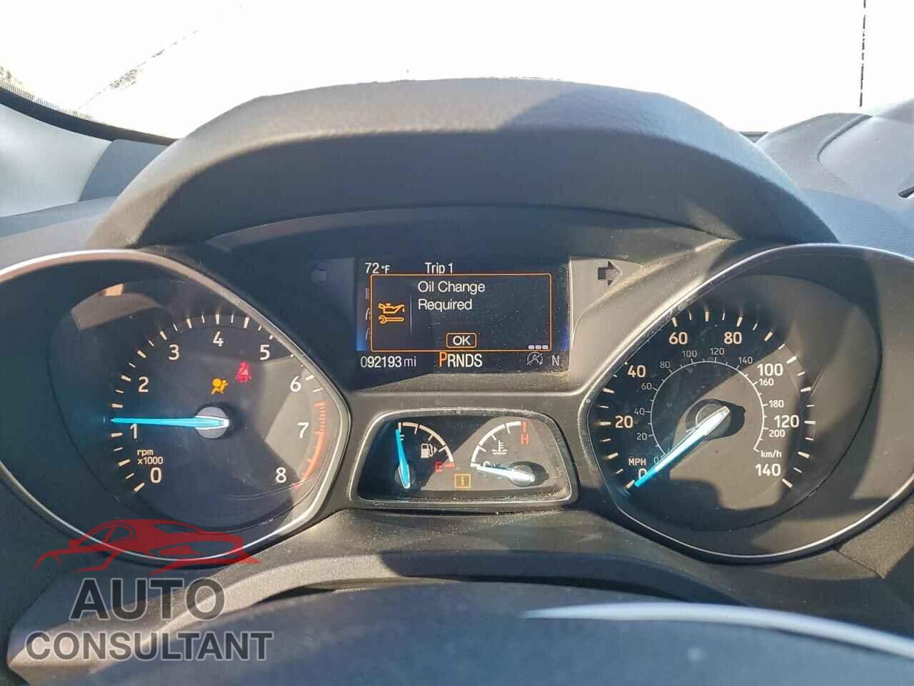 FORD ESCAPE 2017 - 1FMCU0GD7HUB01191