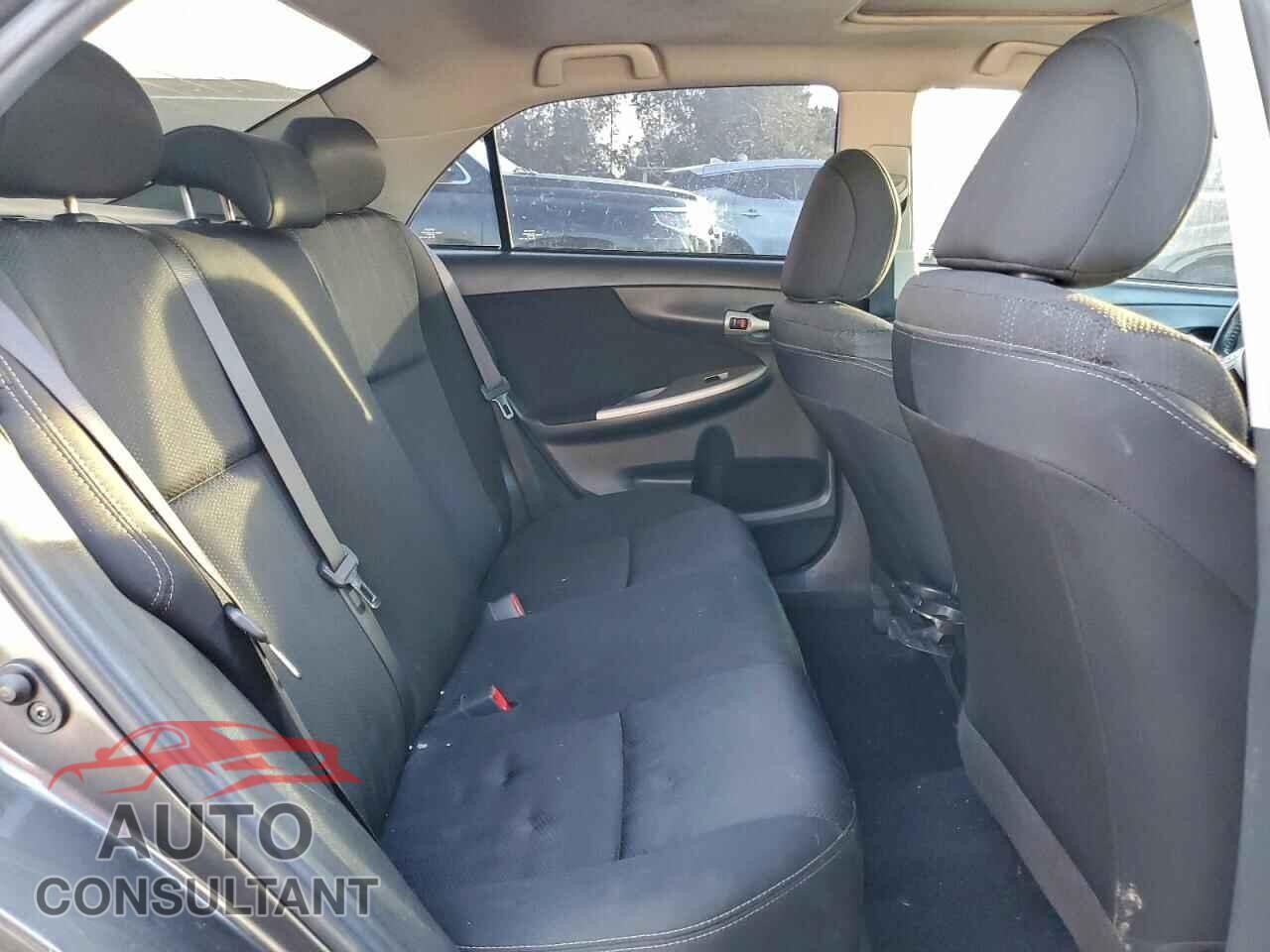 TOYOTA COROLLA 2013 - 5YFBU4EE5DP213708