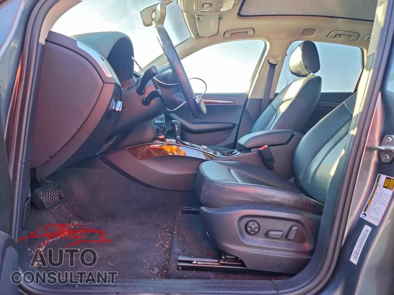 AUDI Q5 2012 - WA1LFAFP2CA123149