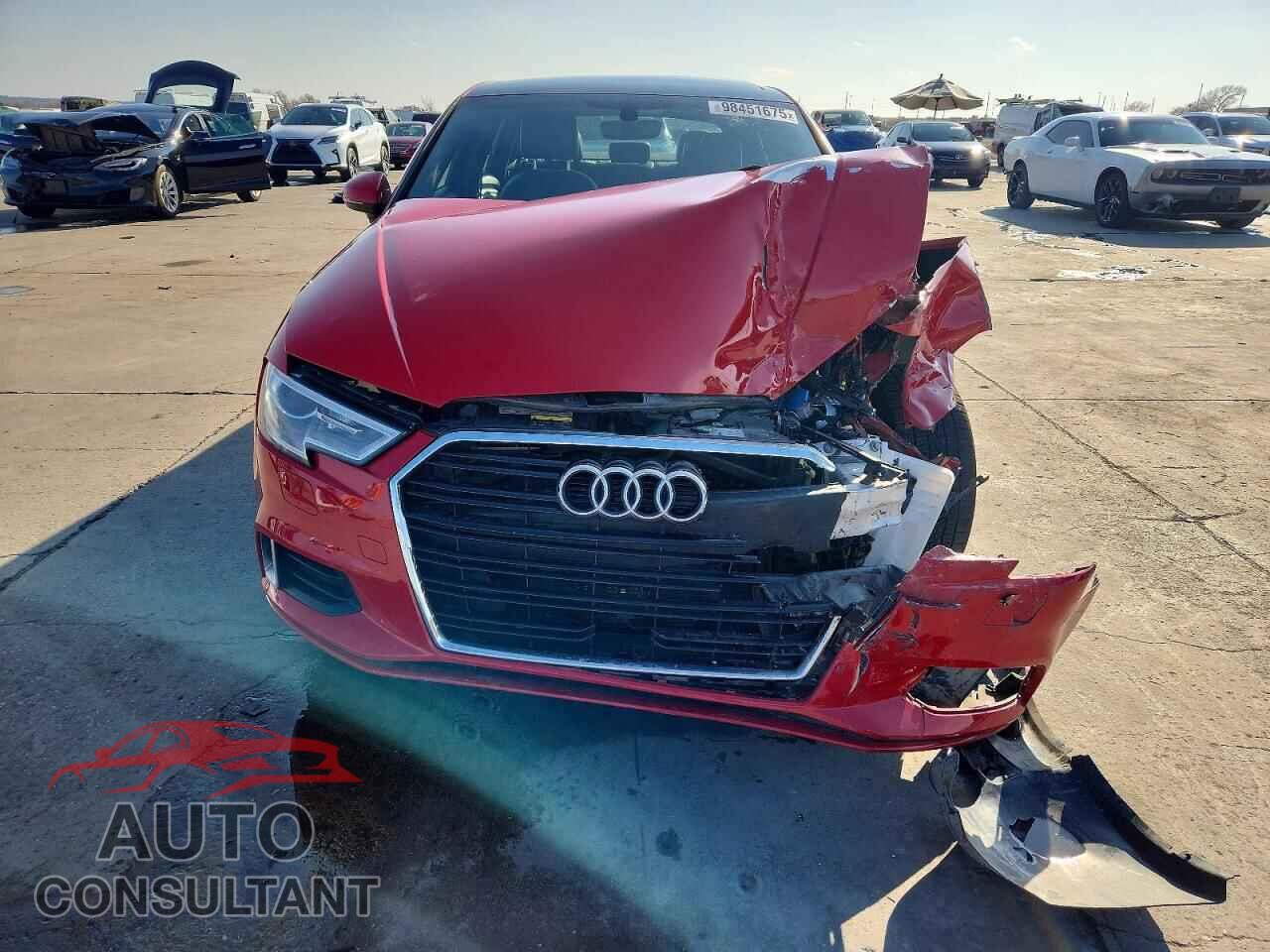 AUDI A3 2018 - WAUAUGFF0J1011005