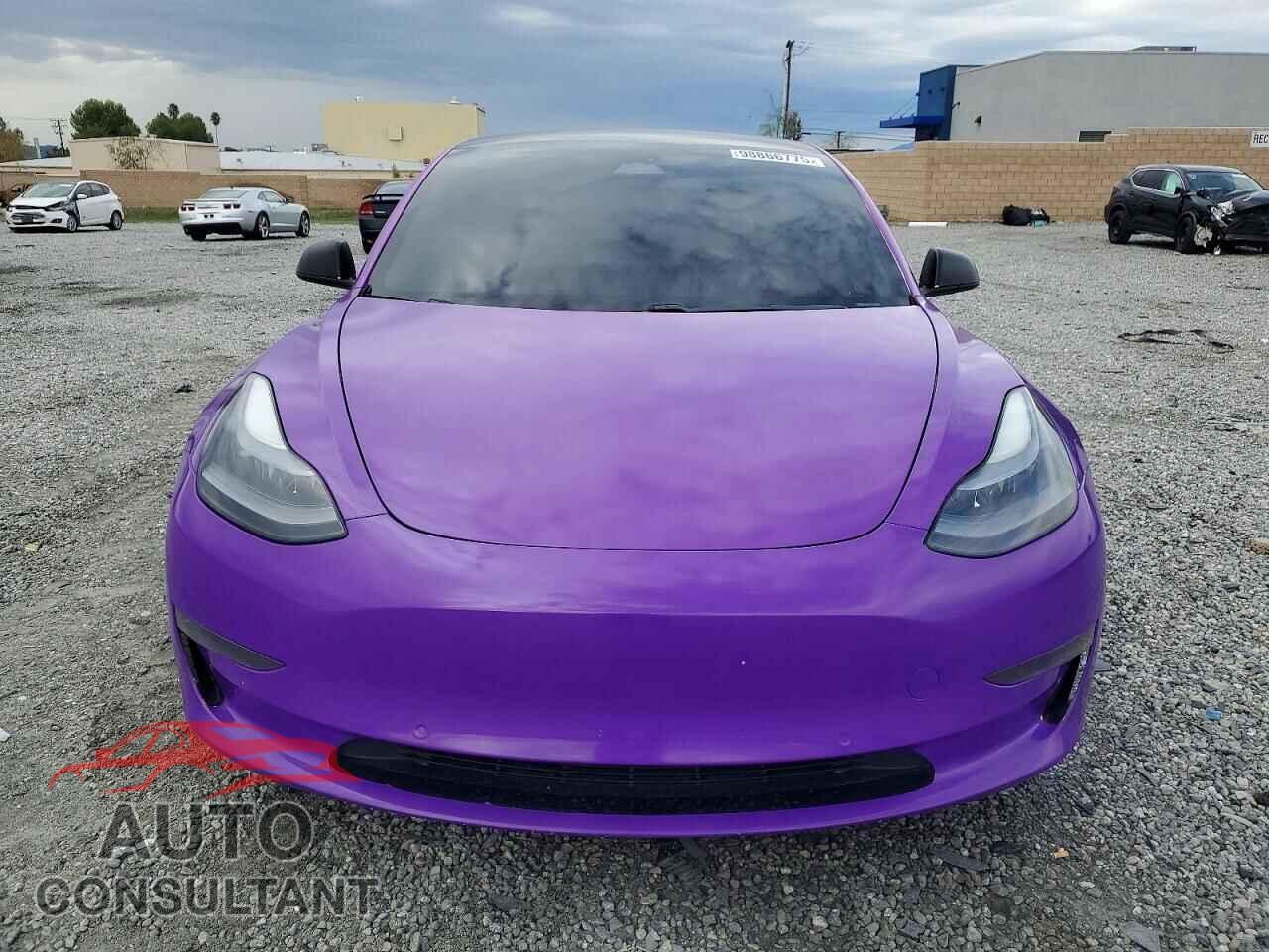 TESLA MODEL 3 2021 - 5YJ3E1EA5MF915939