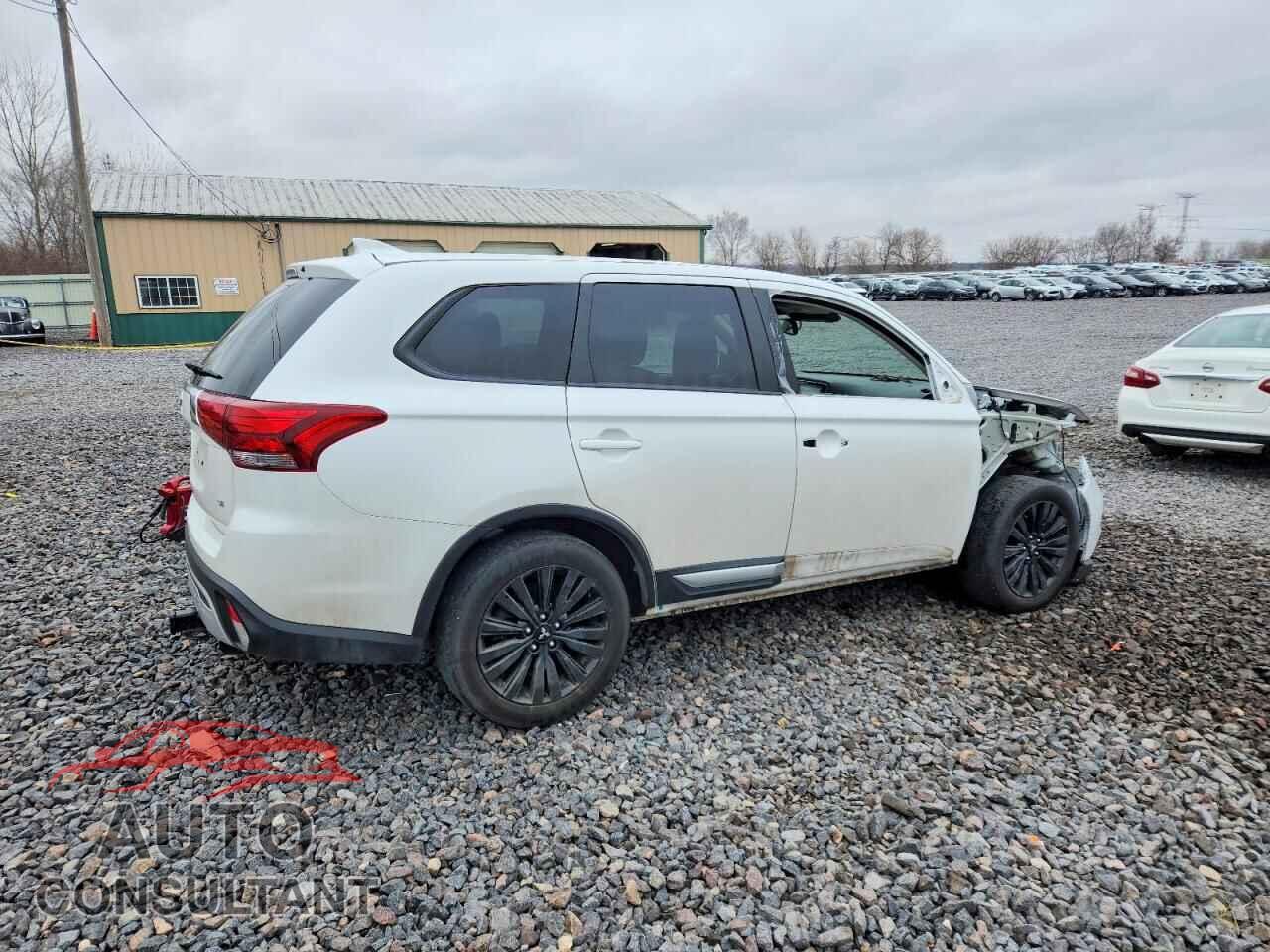 MITSUBISHI OUTLANDER 2020 - JA4AD3A30LZ048000