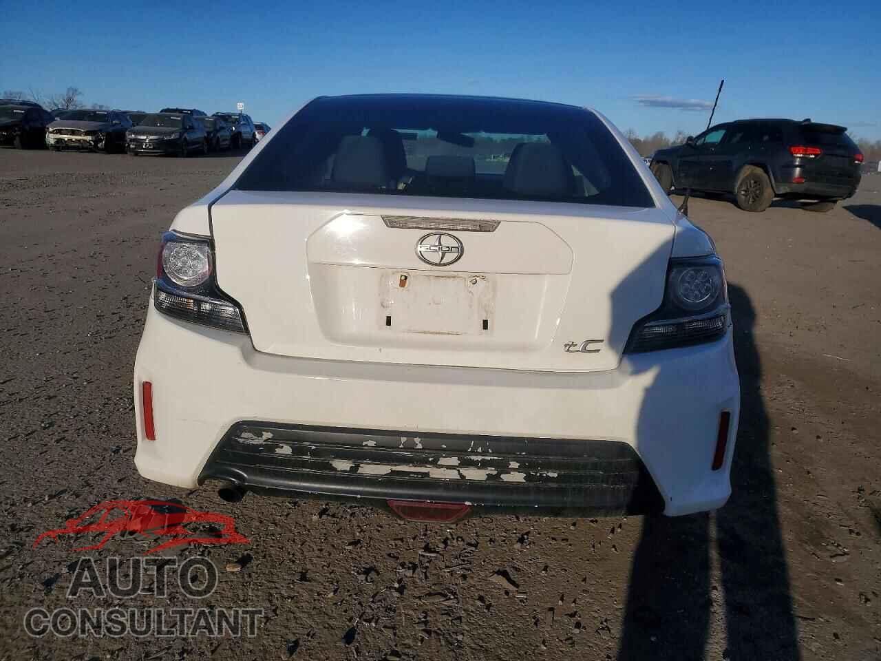TOYOTA SCION 2014 - JTKJF5C78E3084592