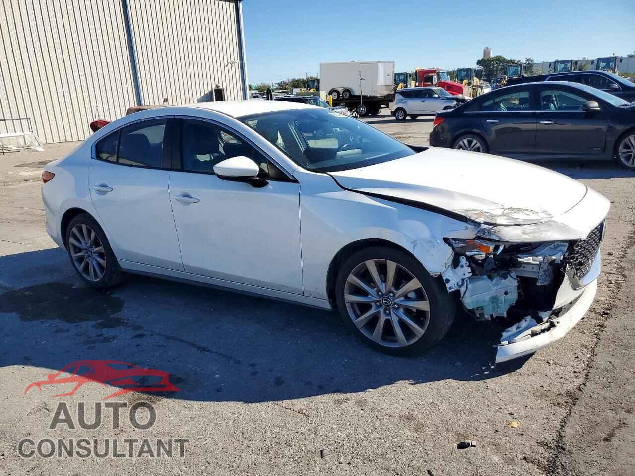 MAZDA 3 2019 - JM1BPACL7K1106734