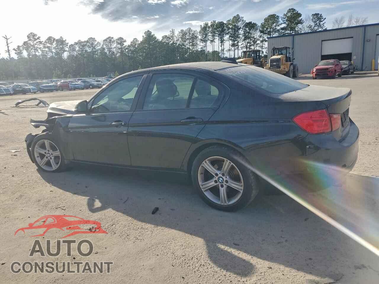 BMW 3 SERIES 2013 - WBA3A5G52DNP24769
