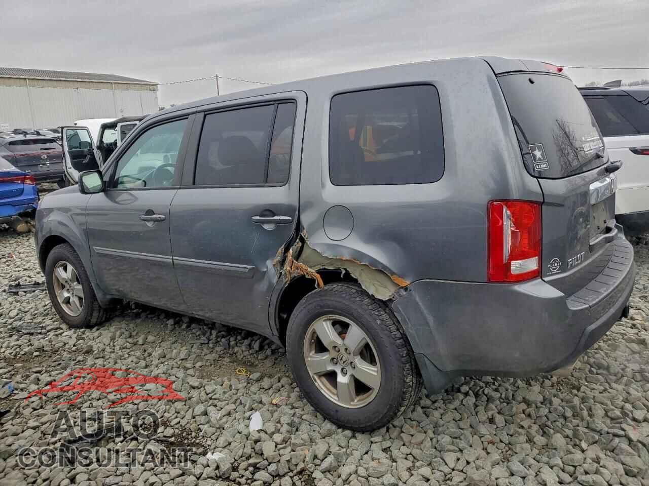 HONDA PILOT 2011 - 5FNYF4H56BB087609