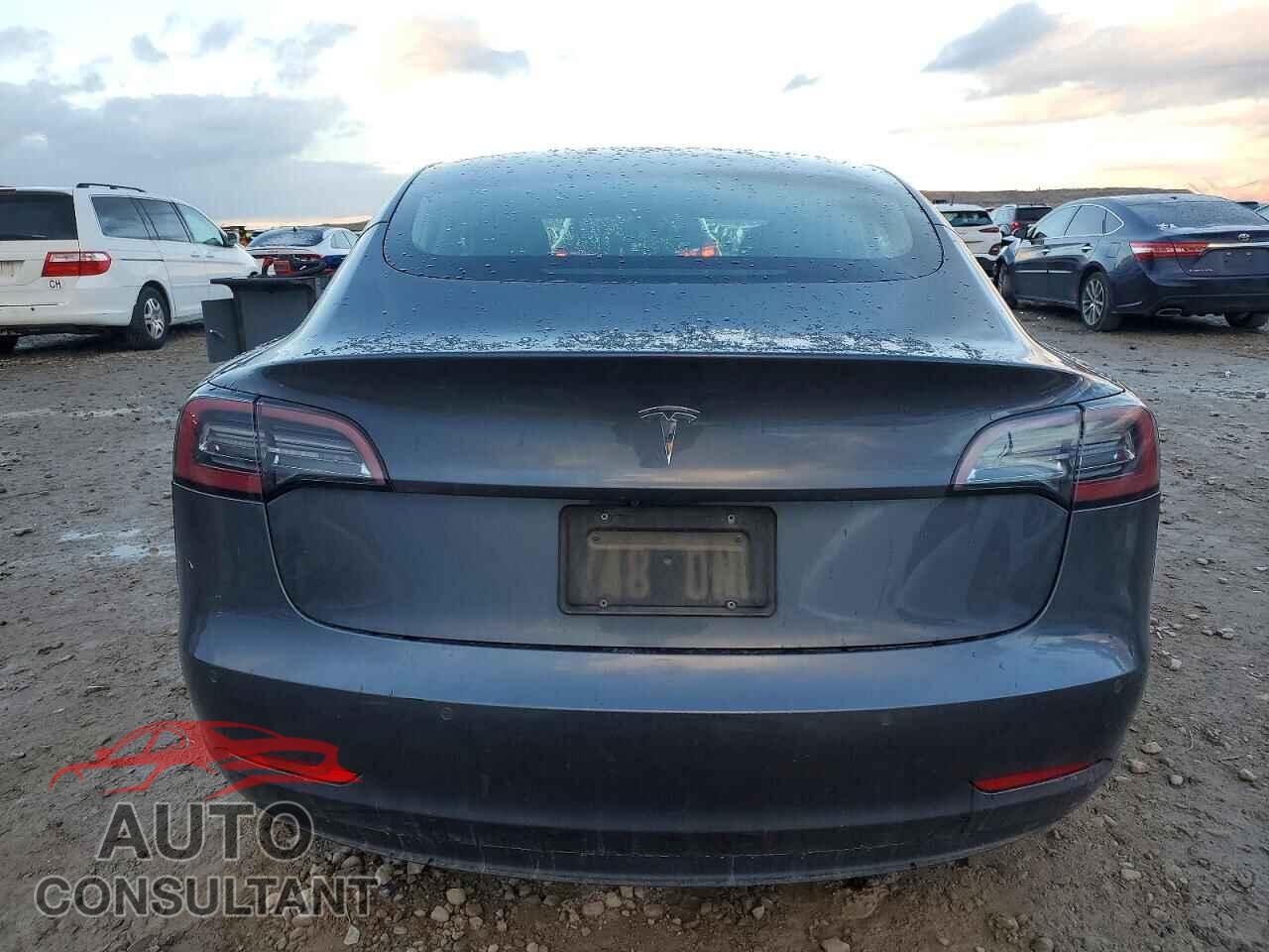 TESLA MODEL 3 2019 - 5YJ3E1EA3KF298327