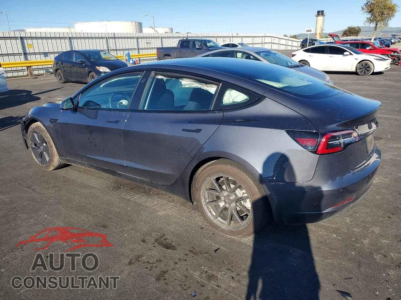 TESLA MODEL 3 2022 - 5YJ3E1EB1NF123815