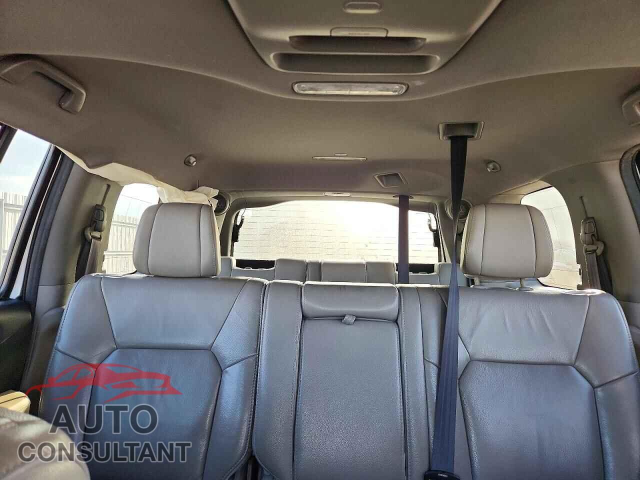 HONDA PILOT 2014 - 5FNYF4H97EB011937