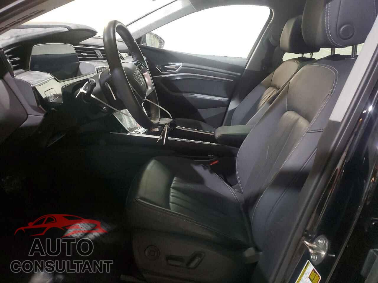 AUDI E-TRON 2023 - WA1LAAGE7PB003553
