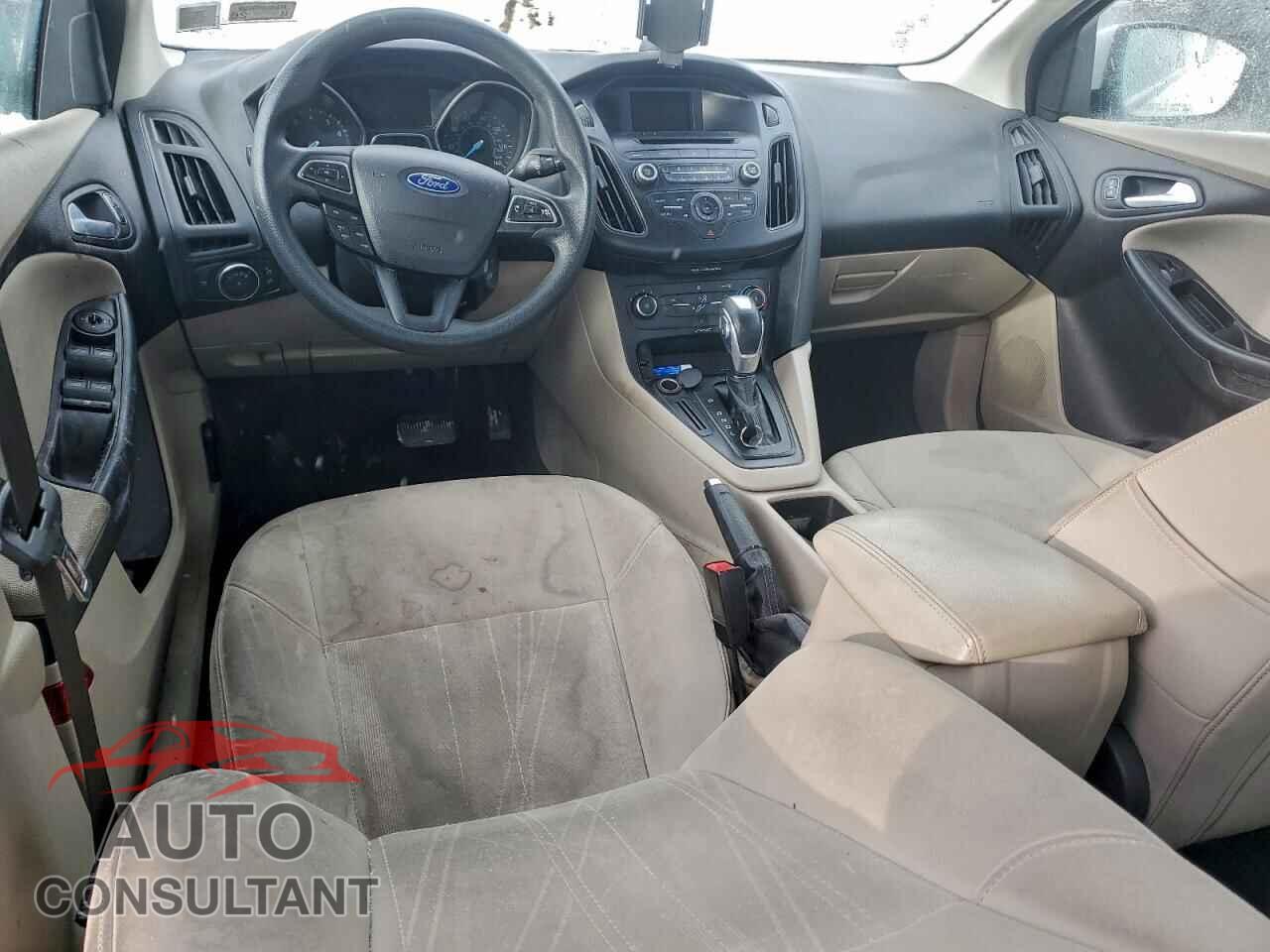 FORD FOCUS 2015 - 1FADP3F23FL212816