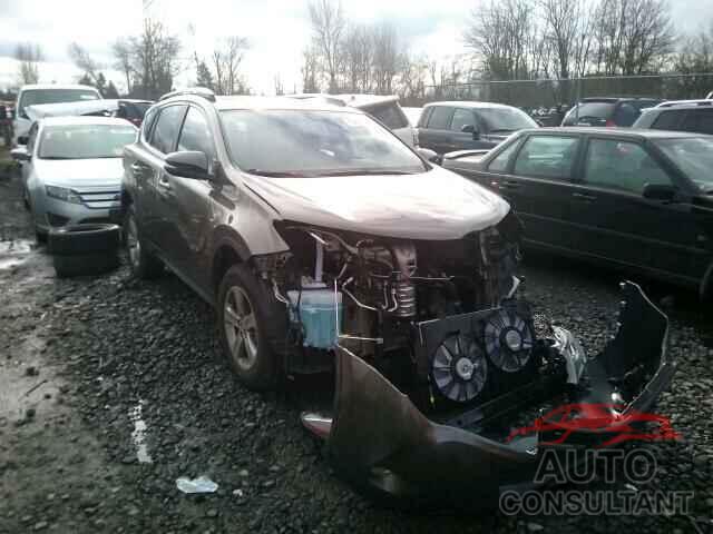 TOYOTA RAV4 2015 - JTMRFREV0FD171783