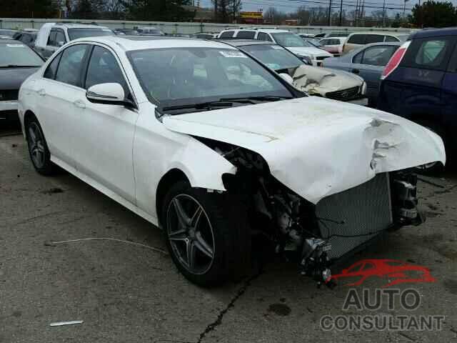 MERCEDES-BENZ E300 2017 - WDDZF4KB6HA065054