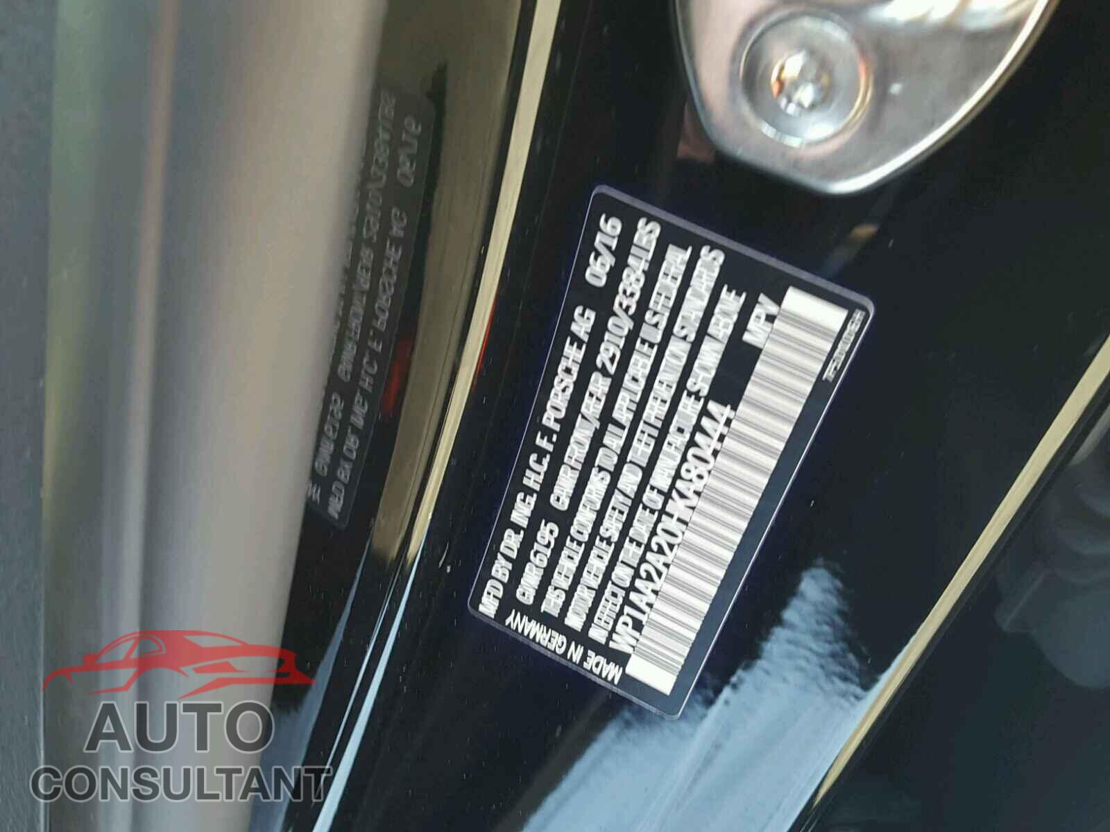 PORSCHE CAYENNE 2017 - WP1AA2A20HKA80444