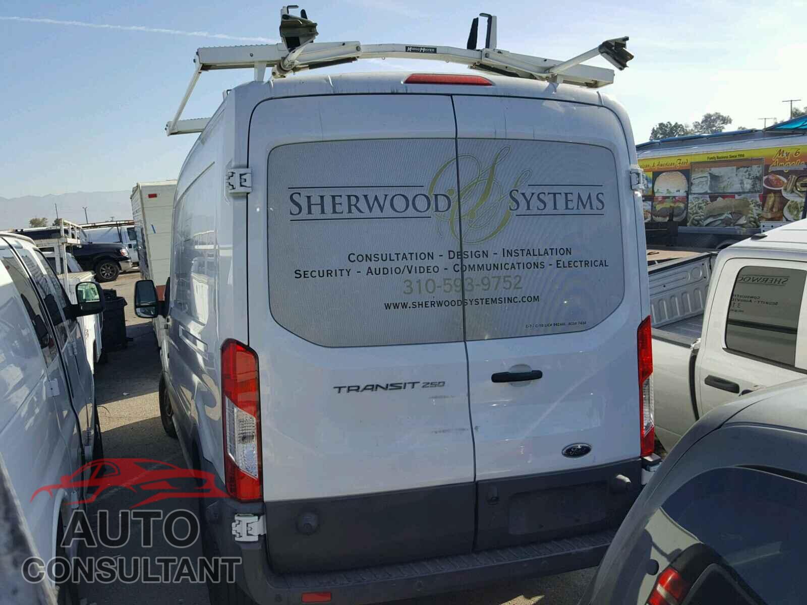 FORD TRANSIT CO 2015 - 1FTNR2CM7FKA71862
