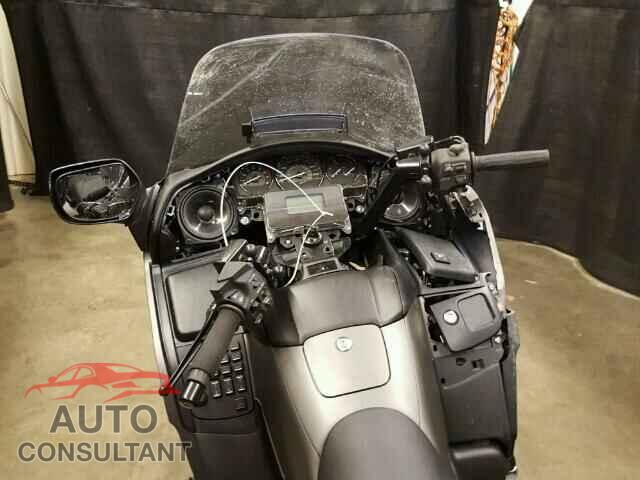 HONDA GL CYCLE 2015 - JH2SC6841FK200464