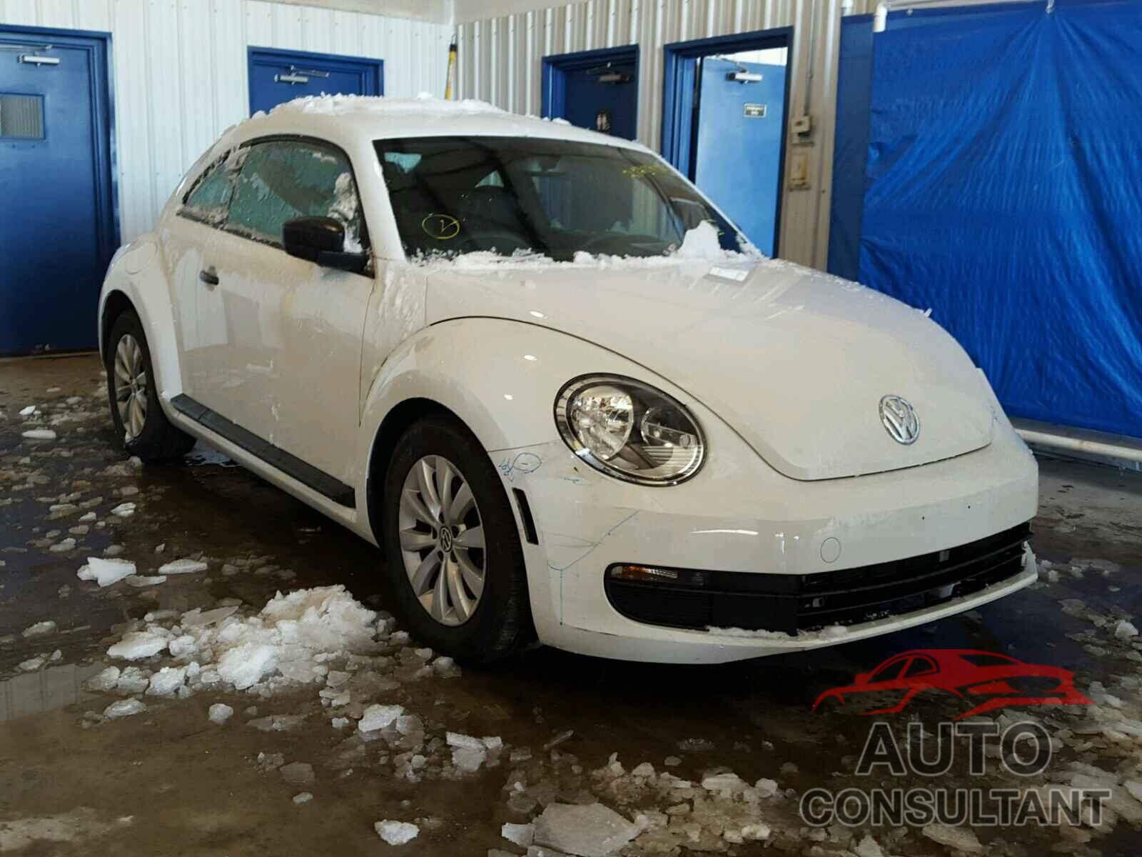 VOLKSWAGEN BEETLE 2015 - 3VWF17AT0FM615272