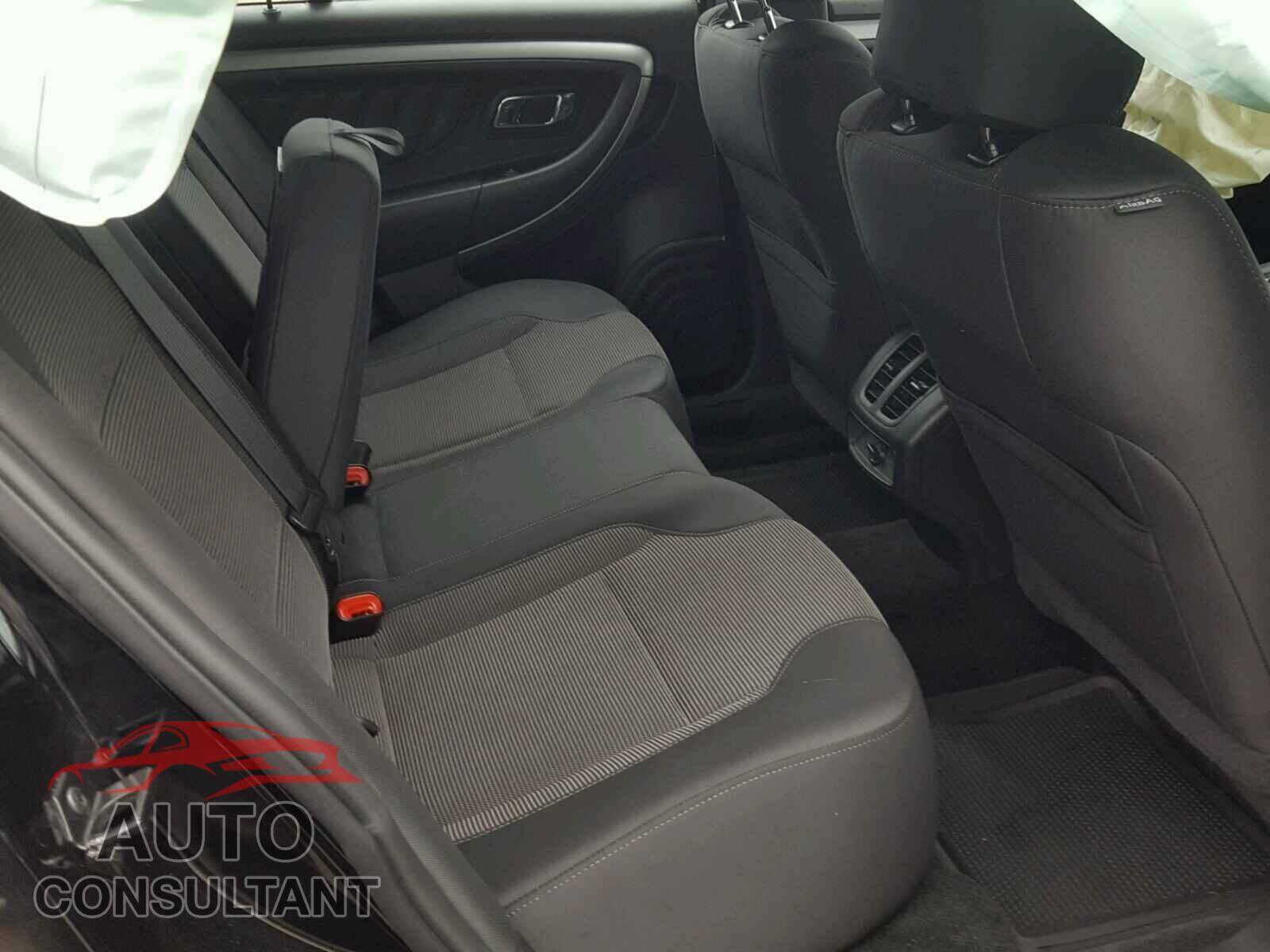 FORD TAURUS 2017 - 1FAHP2E84HG110860