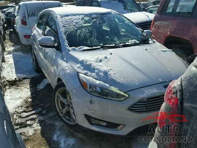 FORD FOCUS 2015 - 1FADP3N20FL380818