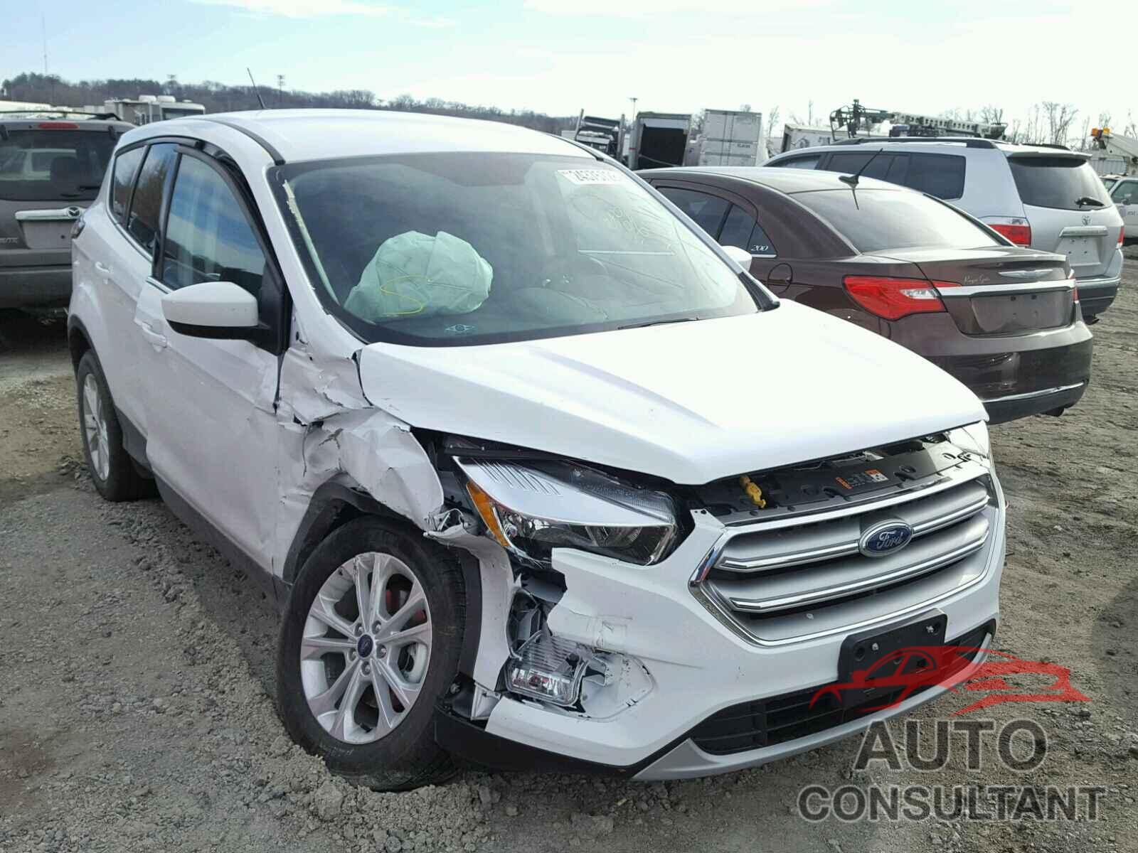 FORD ESCAPE 2017 - 1FMCU0GD4HUF07638