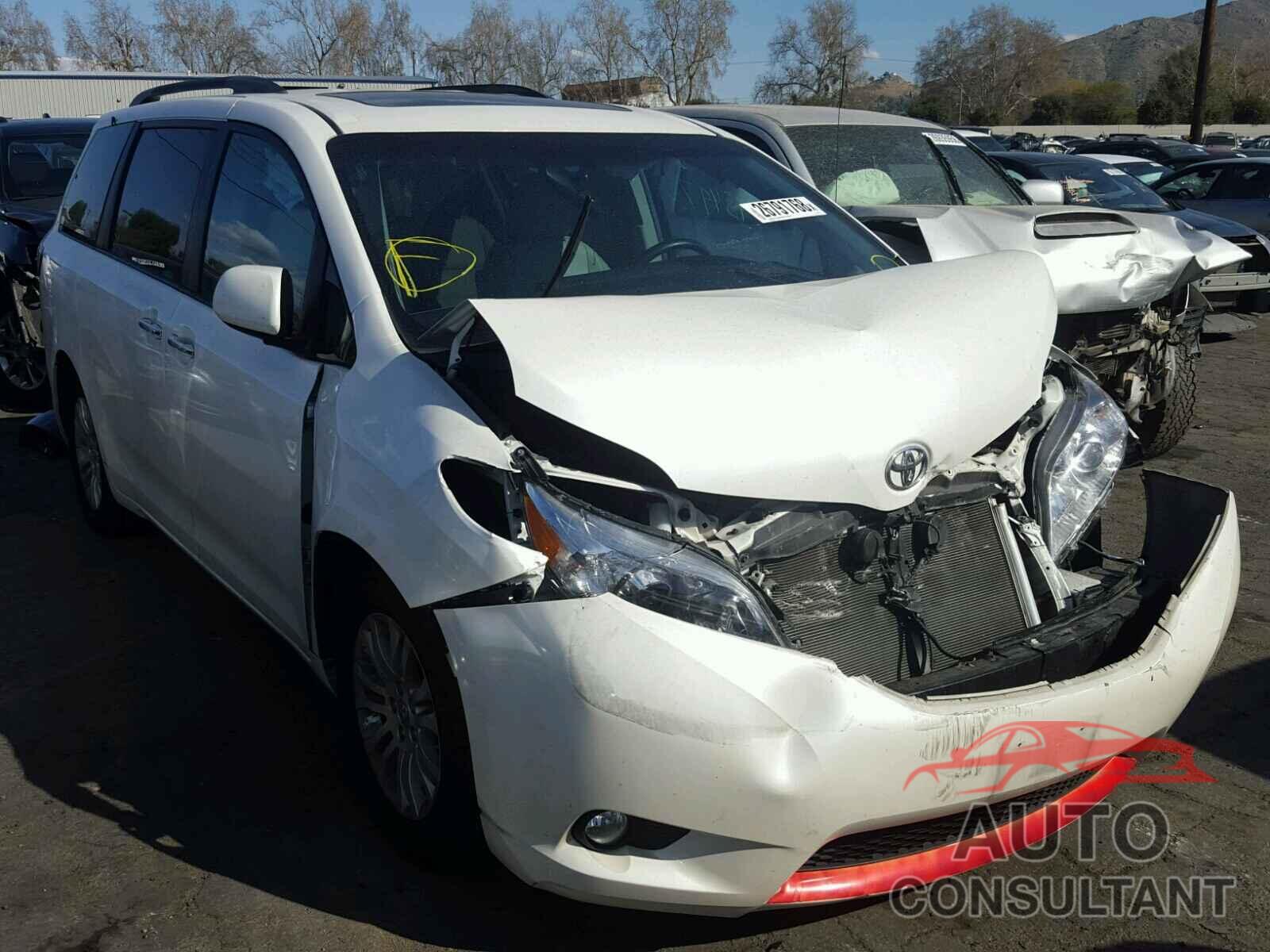 TOYOTA SIENNA 2015 - 5TDYK3DC2FS688477