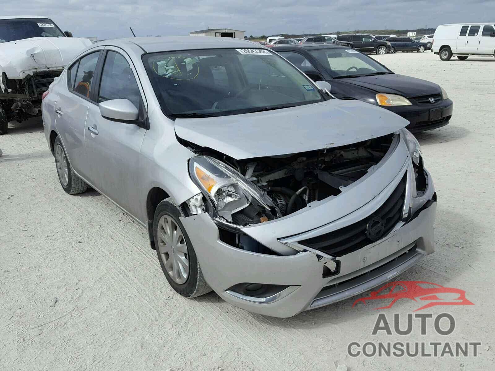 NISSAN VERSA 2015 - 3N1CN7AP7FL812171