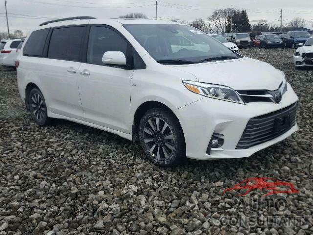 TOYOTA SIENNA 2018 - 5TDDZ3DC5JS192155