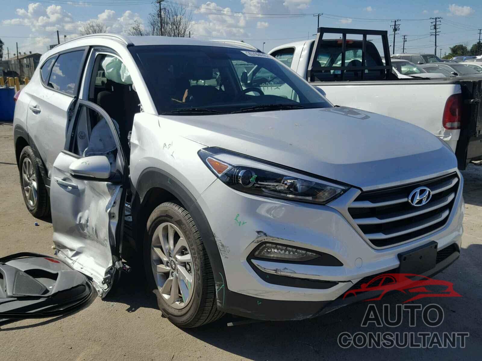 HYUNDAI TUCSON 2017 - KM8J33A41HU563377