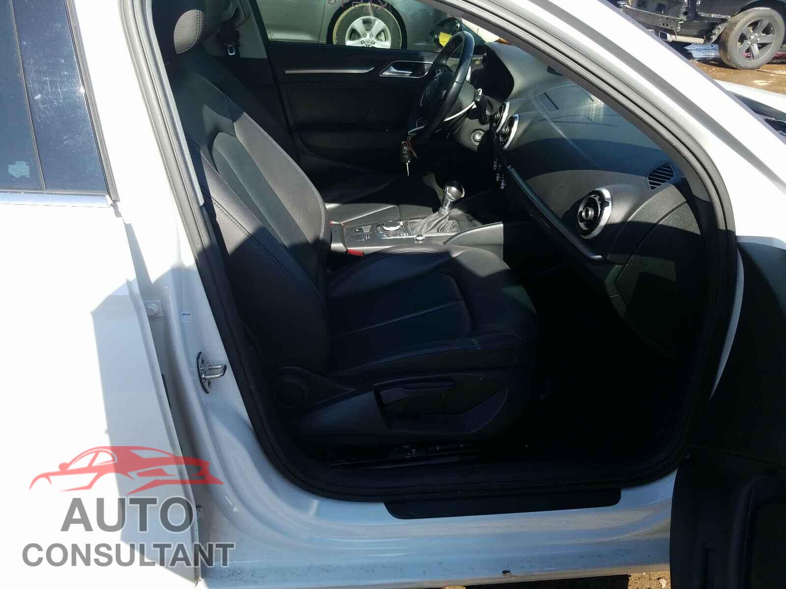 AUDI A3 2015 - WAUACGFF6F1032130