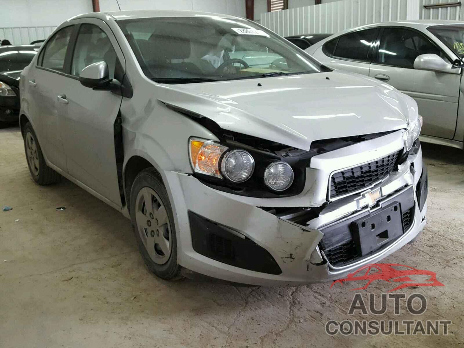 CHEVROLET SONIC 2016 - 1G1JA5SH7G4103526