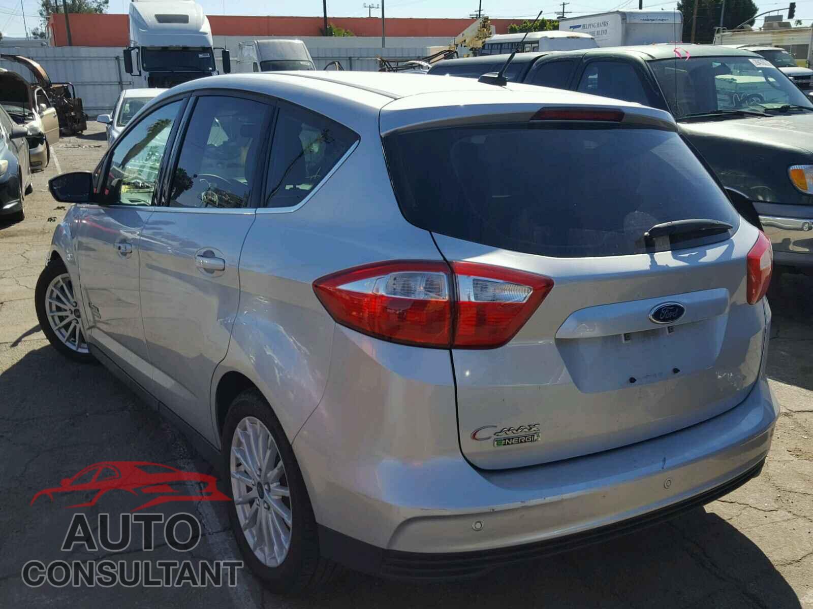 FORD CMAX 2016 - 5YJ3E1EB3KF413260