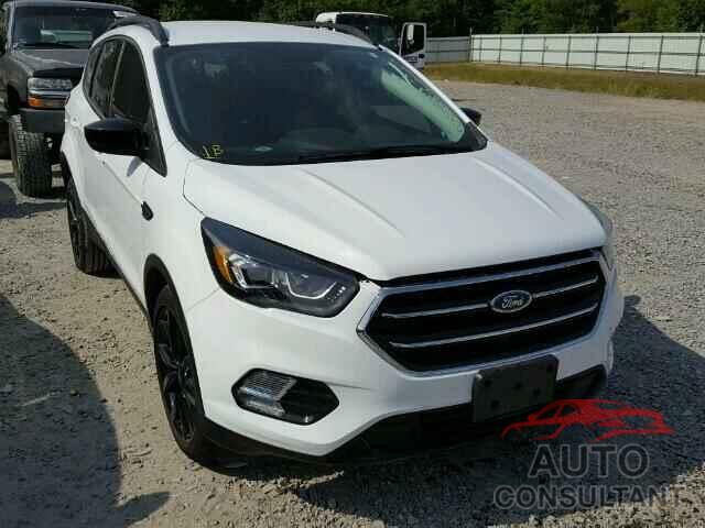 FORD ESCAPE 2017 - 1FMCU0GD7HUC10380