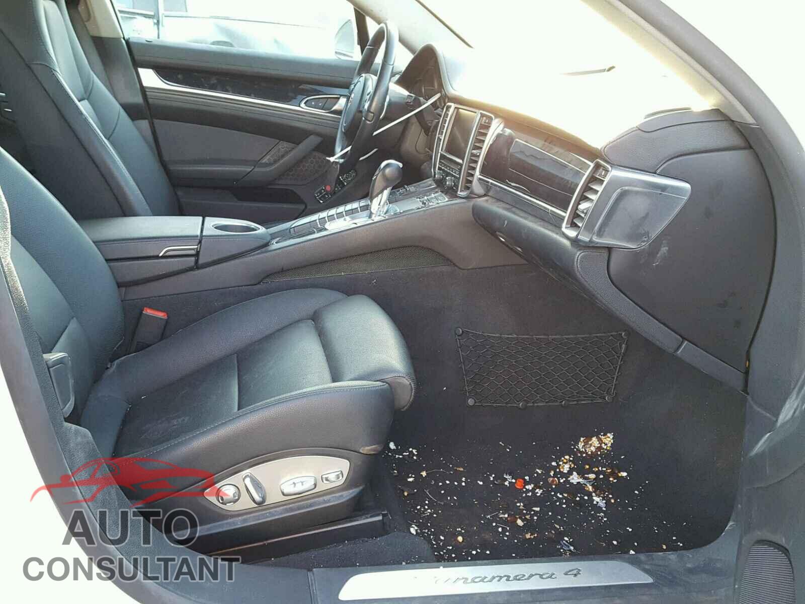 PORSCHE PANAMERA 2015 - WP0AA2A79FL004595
