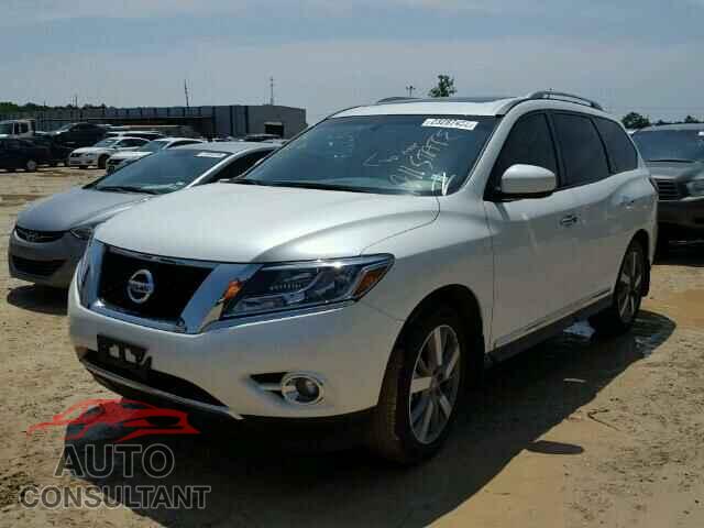NISSAN PATHFINDER 2015 - 5N1AR2MN6FC672160
