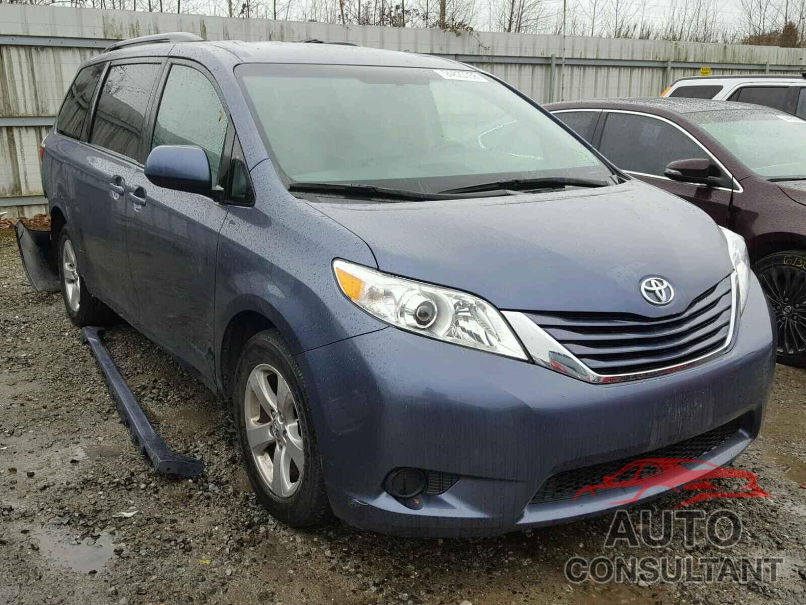 TOYOTA SIENNA 2015 - 5TDKK3DC2FS609279