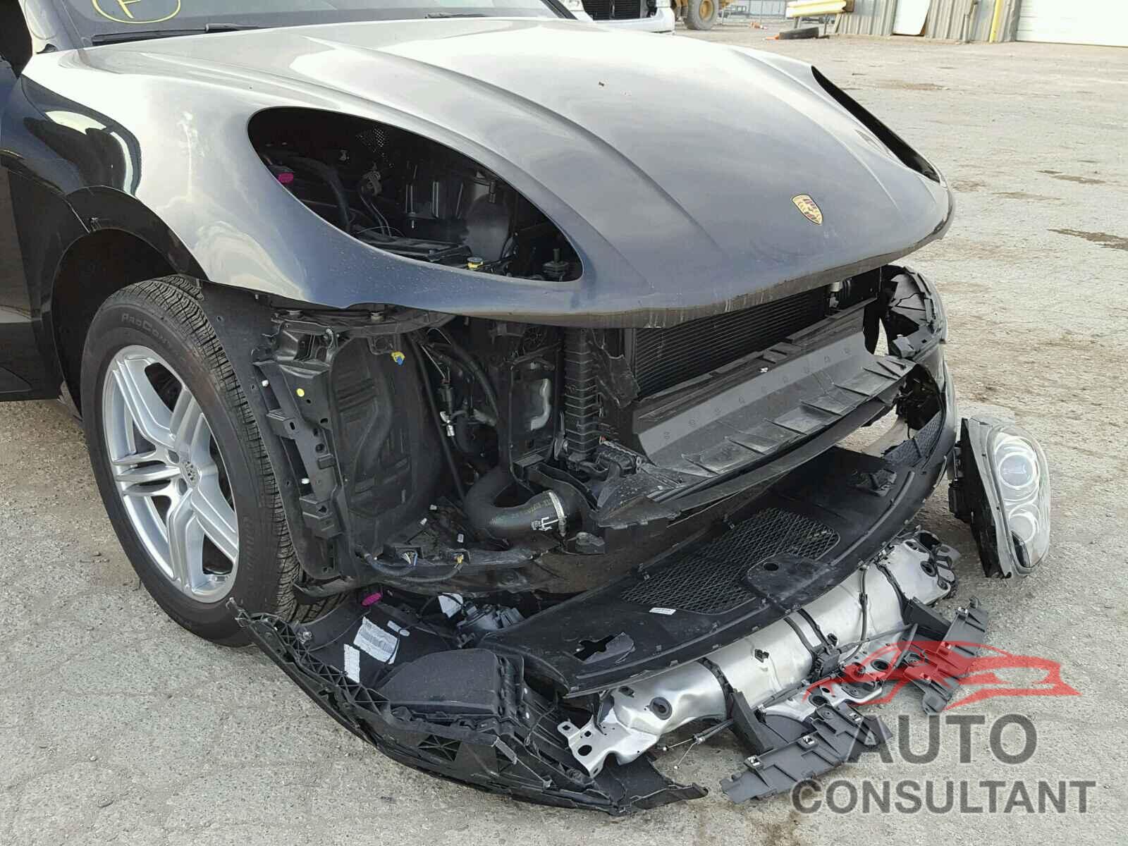 PORSCHE MACAN 2018 - WP1AA2A57JLB01722