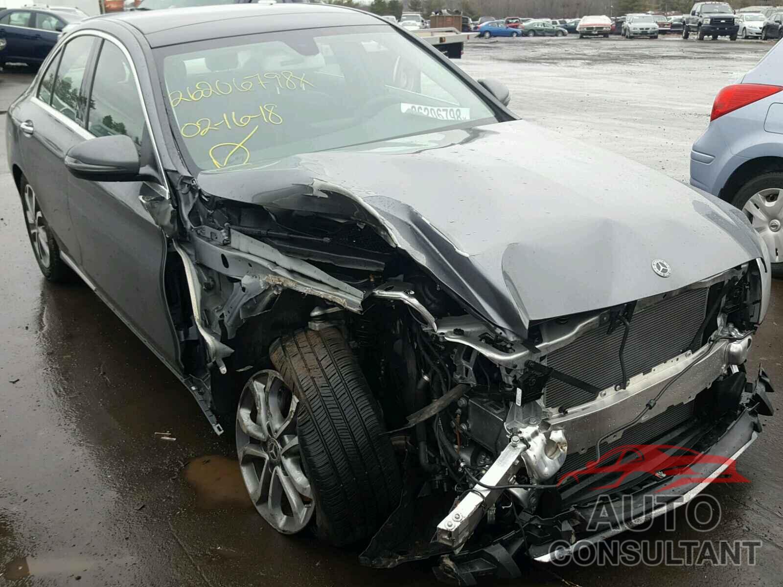 MERCEDES-BENZ C300 2018 - 55SWF4KB9JU245461