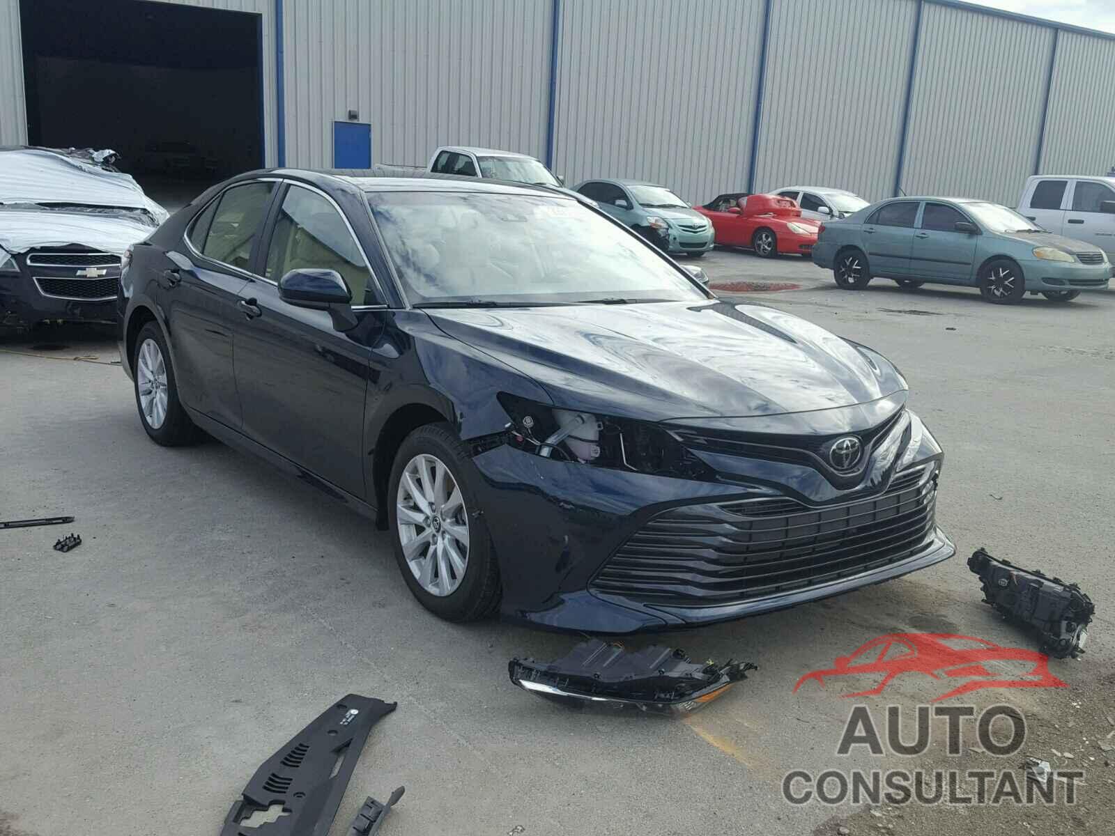 TOYOTA CAMRY 2018 - JTNB11HK2J3029691
