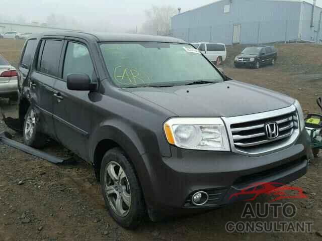HONDA PILOT 2015 - 5FNYF4H40FB023367