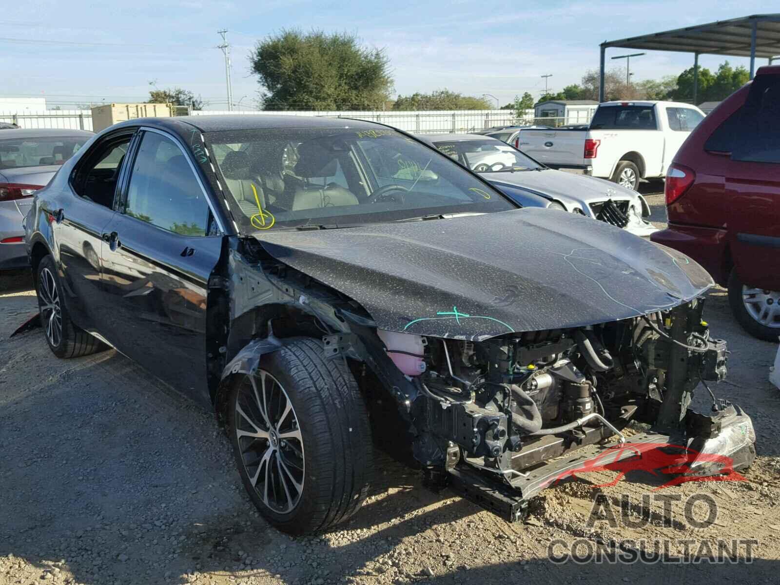 TOYOTA CAMRY 2018 - JTNB11HK4J3024914