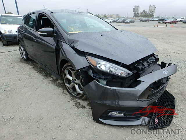 FORD FOCUS 2015 - 1FADP3L95FL221129