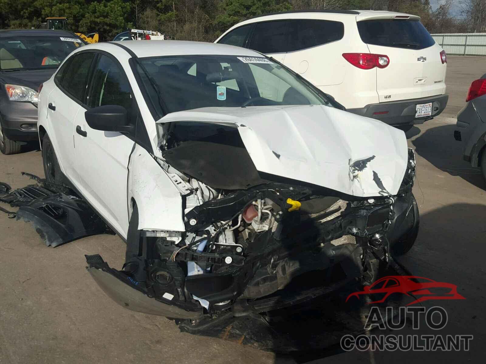 FORD FOCUS 2015 - 1FADP3E20FL264177