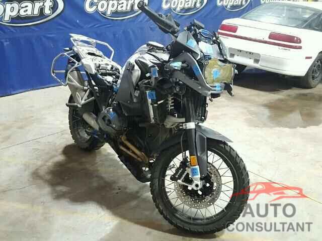 BMW MOTORCYCLE 2015 - WB10A1208FZ096624