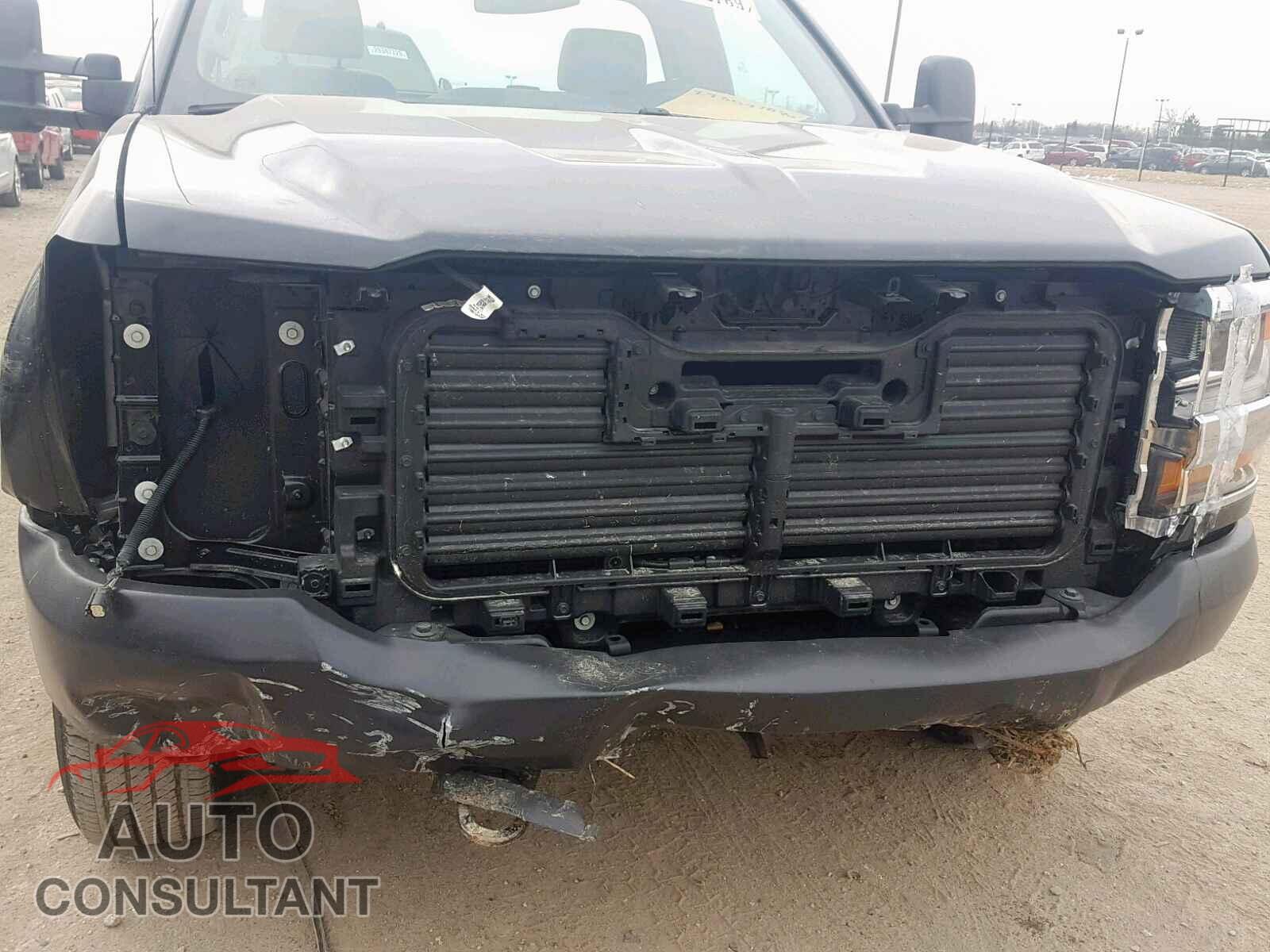 CHEVROLET SILVERADO 2017 - KM8SR4HF2JU266737
