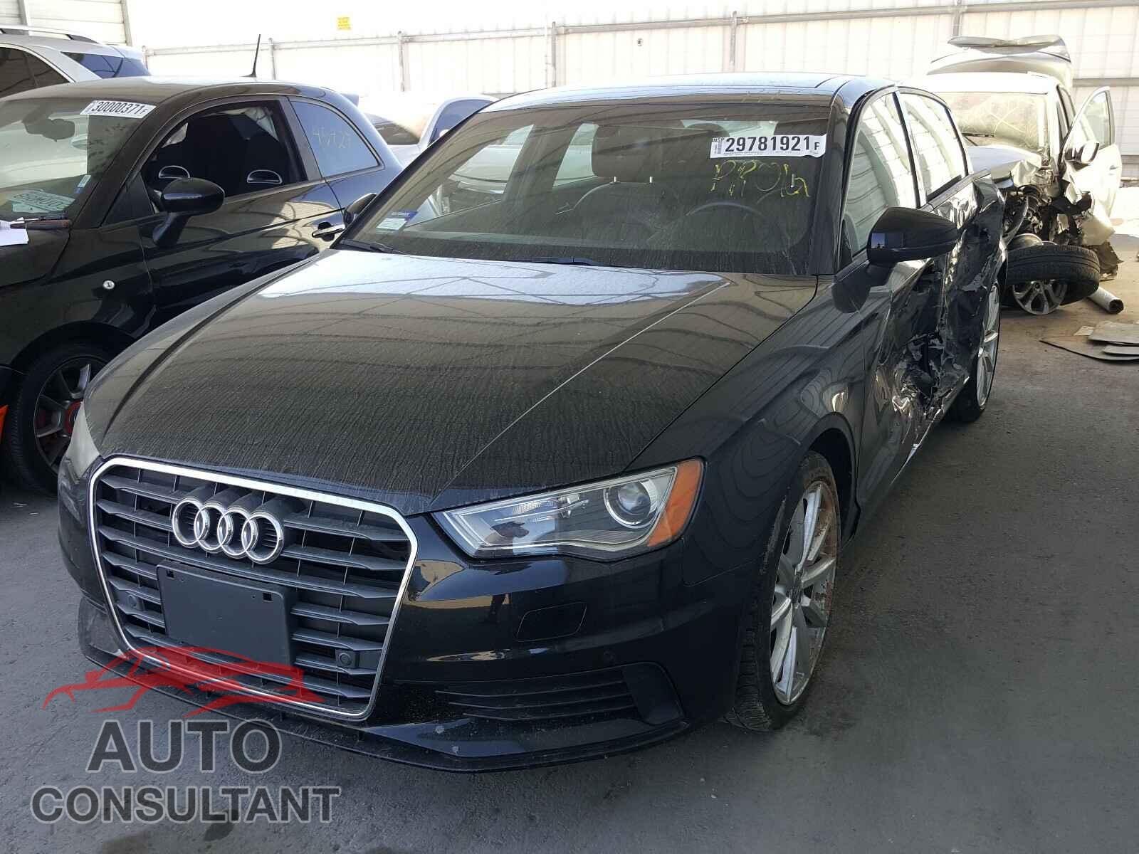 AUDI A3 2016 - WAUA7GFF7G1069385