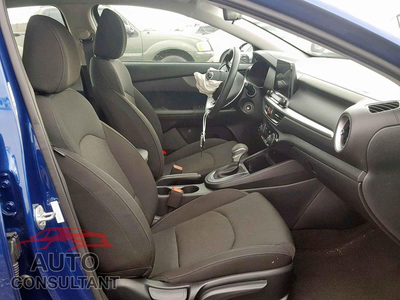 KIA FORTE FE 2019 - 5XYPGDA32JG407243