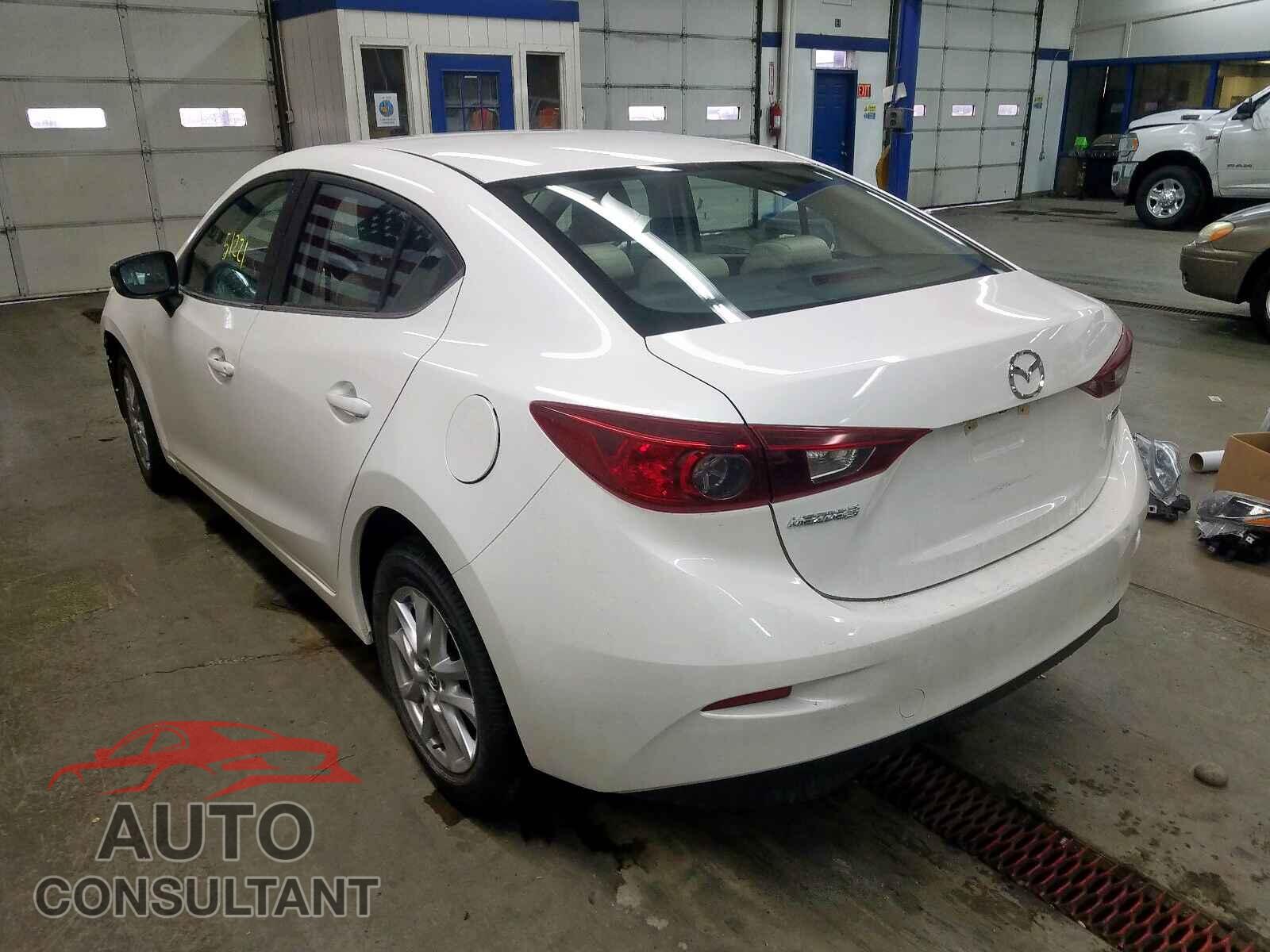 MAZDA 3 2016 - 4T1BF1FK4GU545591
