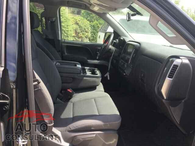 CHEVROLET SILVERADO 2015 - 3FA6P0HD3LR111701