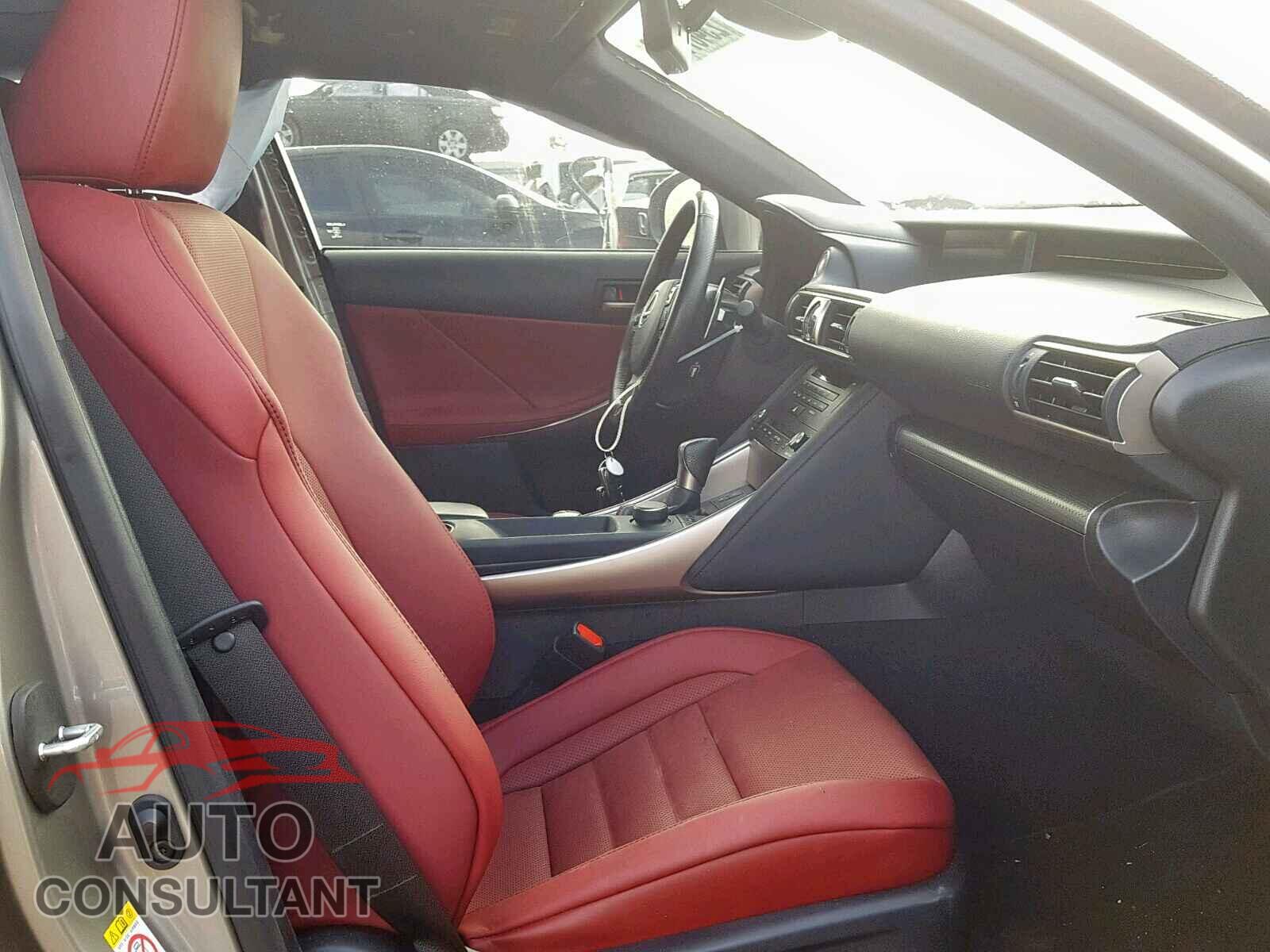 LEXUS IS 2018 - JTHBA1D28J5063793